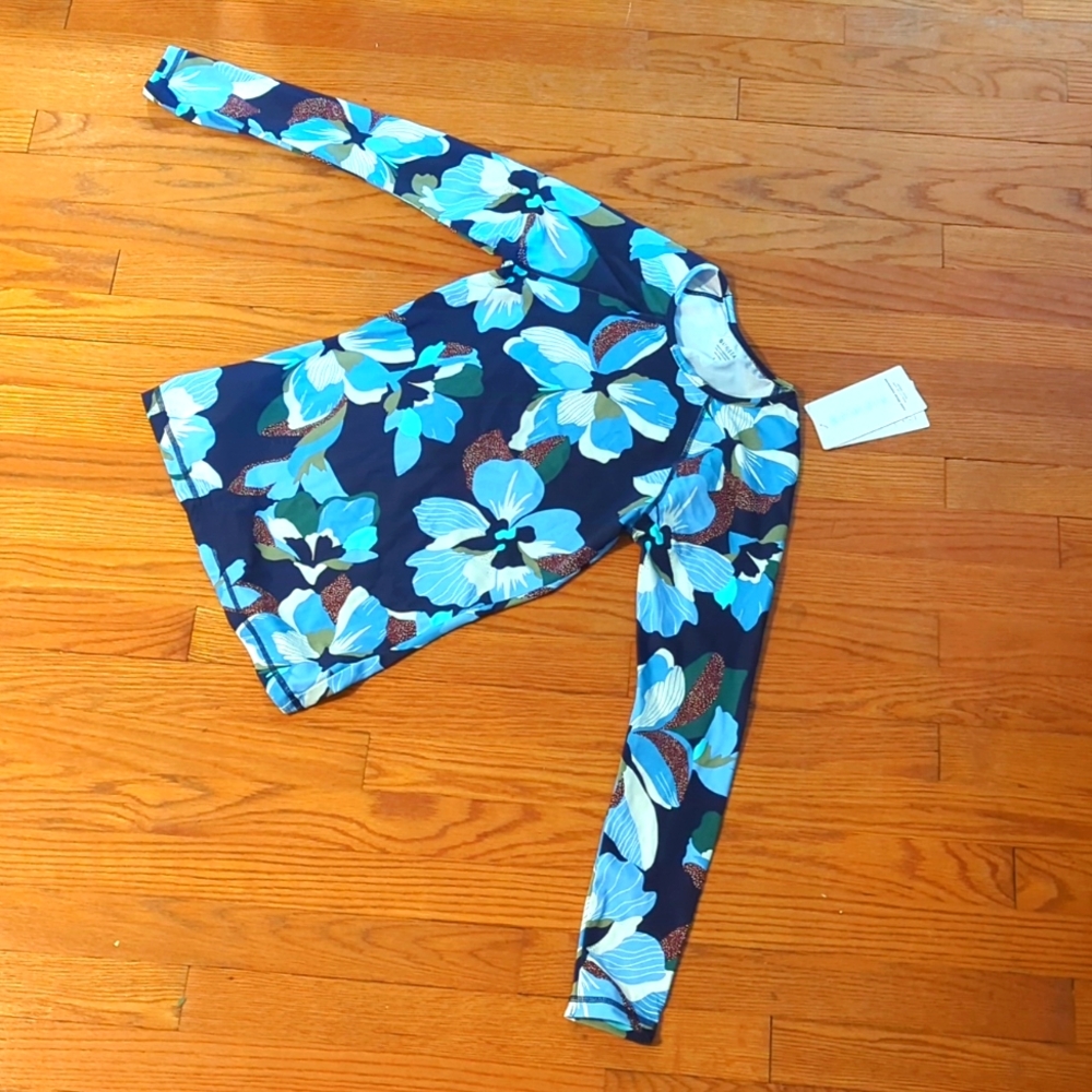 NWT Athleta Rashguard long sleeve